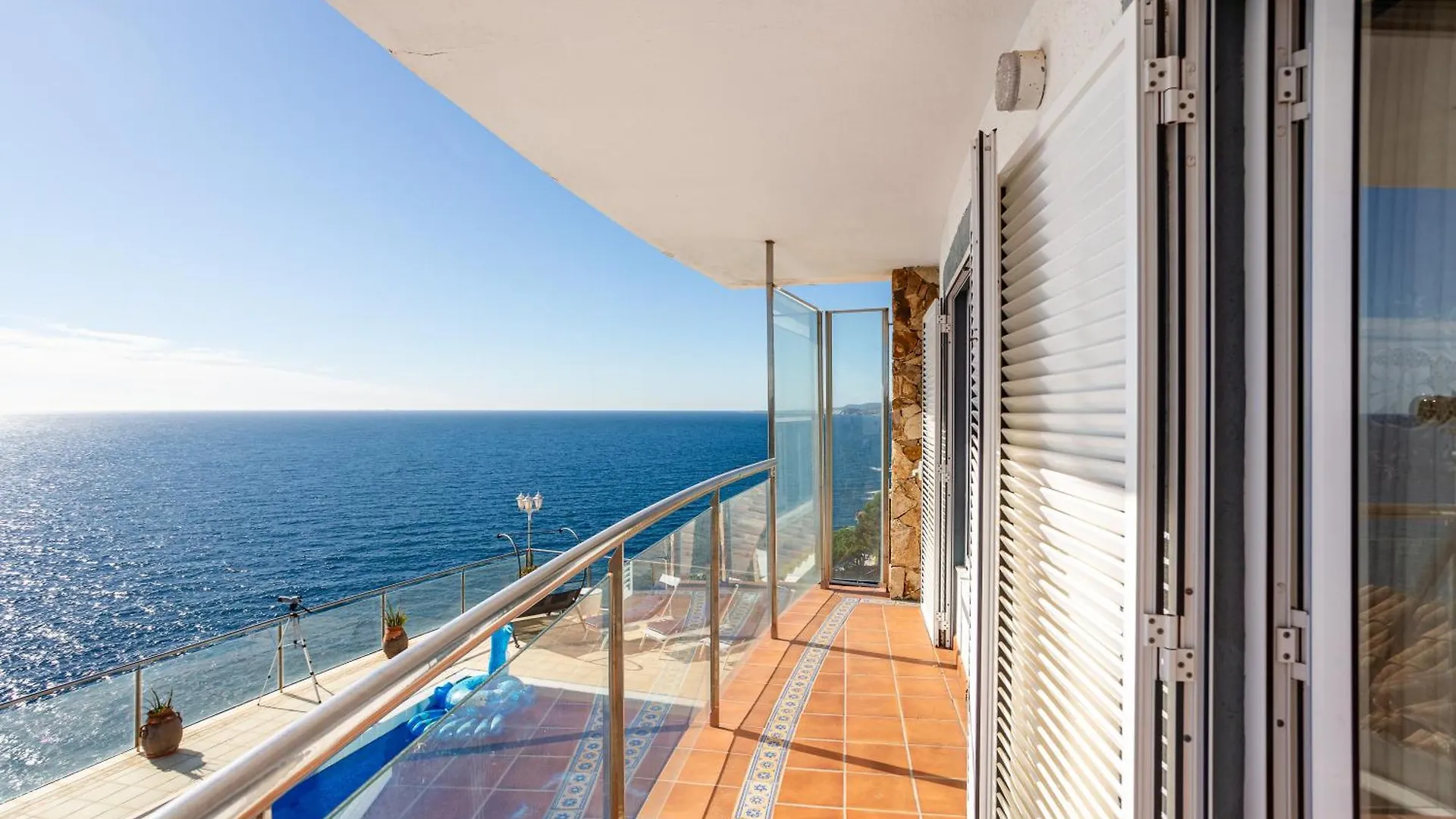 Bergantin 5 Rooms Lloret de Mar Spain